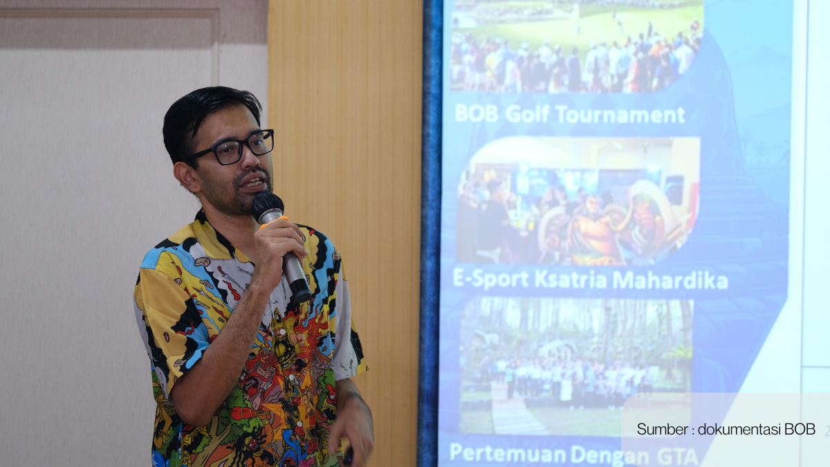 Direktur Pemasaran dalam Jumpa Pers Akhir Tahun