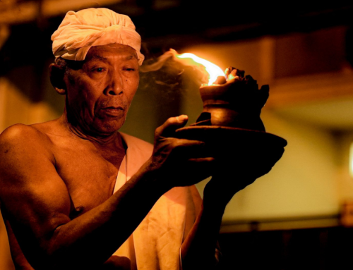 Umbul Mantran: Saat Doa dan Harmoni Jawa-Tionghoa Menyatukan Sudiroprajan di Grebeg Sudiro 2026