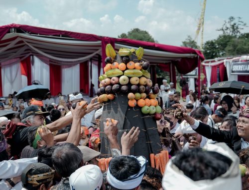 Ribuan Umat Hindu Gelar Pawai Budaya Tawur Agung Nasional di Candi Prambanan
