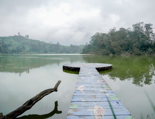 Pesona Fenomena Alam Telaga Warna Siap Memukau 10 Ribu Wisatawan per Hari pada Libur Lebaran 2026