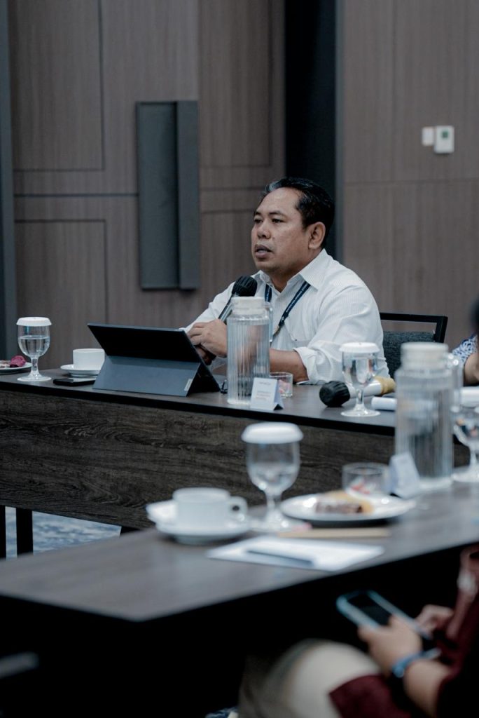 Plt Direktur Utama BOB Yusuf Hartanto saat memaparkan materi dalam Sosialisasi Sertifikasi Halal Pariwisata di Kota Yogyakarta.