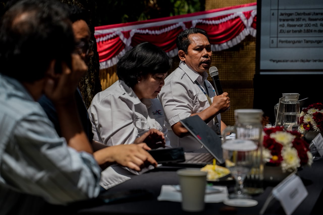 Plt. Dirut BPOB Yusuf Hartanto memberikan paparan.