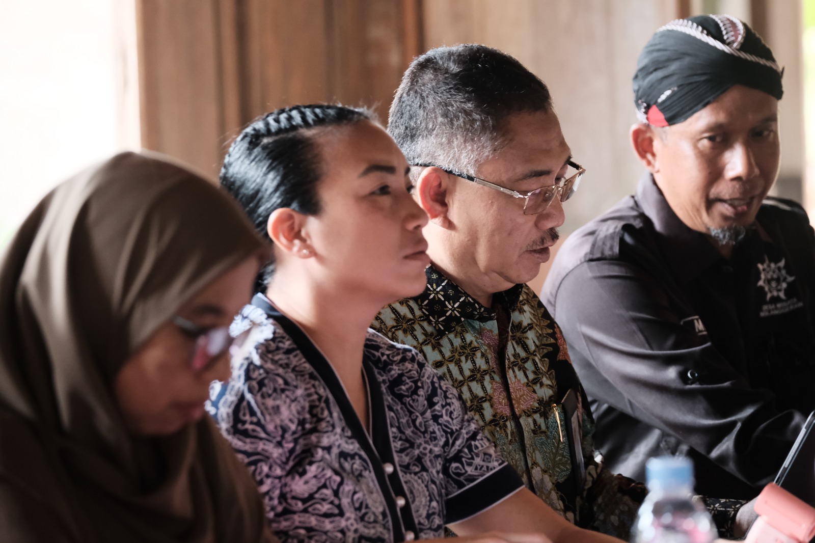 Anggota Komisi VII DPR RI Rahayu Saraswati saat memberikan keterangan pers mengenai Nglanggeran sebagai model desa wisata nasional.