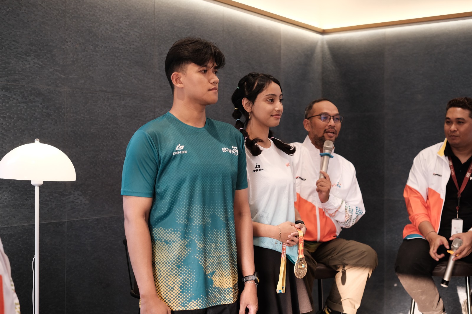 Ricky Harris, Kepala Divisi Pemasaran Nusantara dalam jumpa Pers BiosfeRun 2026